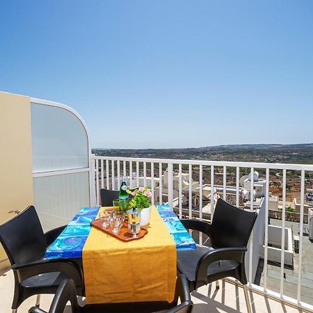 Summer Breeze Apartment With Panoramic Terrace - By Getawaysmalta Mellieħa Zewnętrze zdjęcie