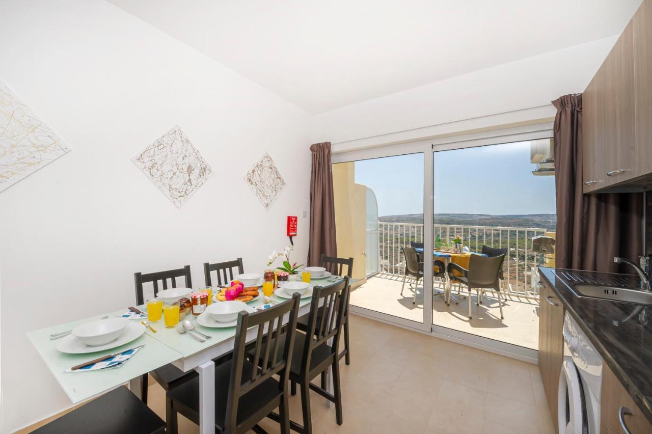 Summer Breeze Apartment With Panoramic Terrace - By Getawaysmalta Mellieħa Zewnętrze zdjęcie