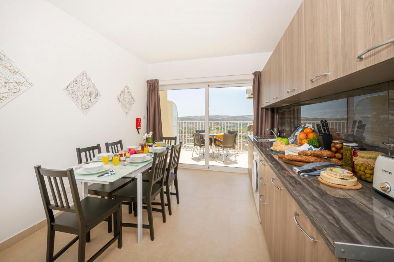 Summer Breeze Apartment With Panoramic Terrace - By Getawaysmalta Mellieħa Zewnętrze zdjęcie
