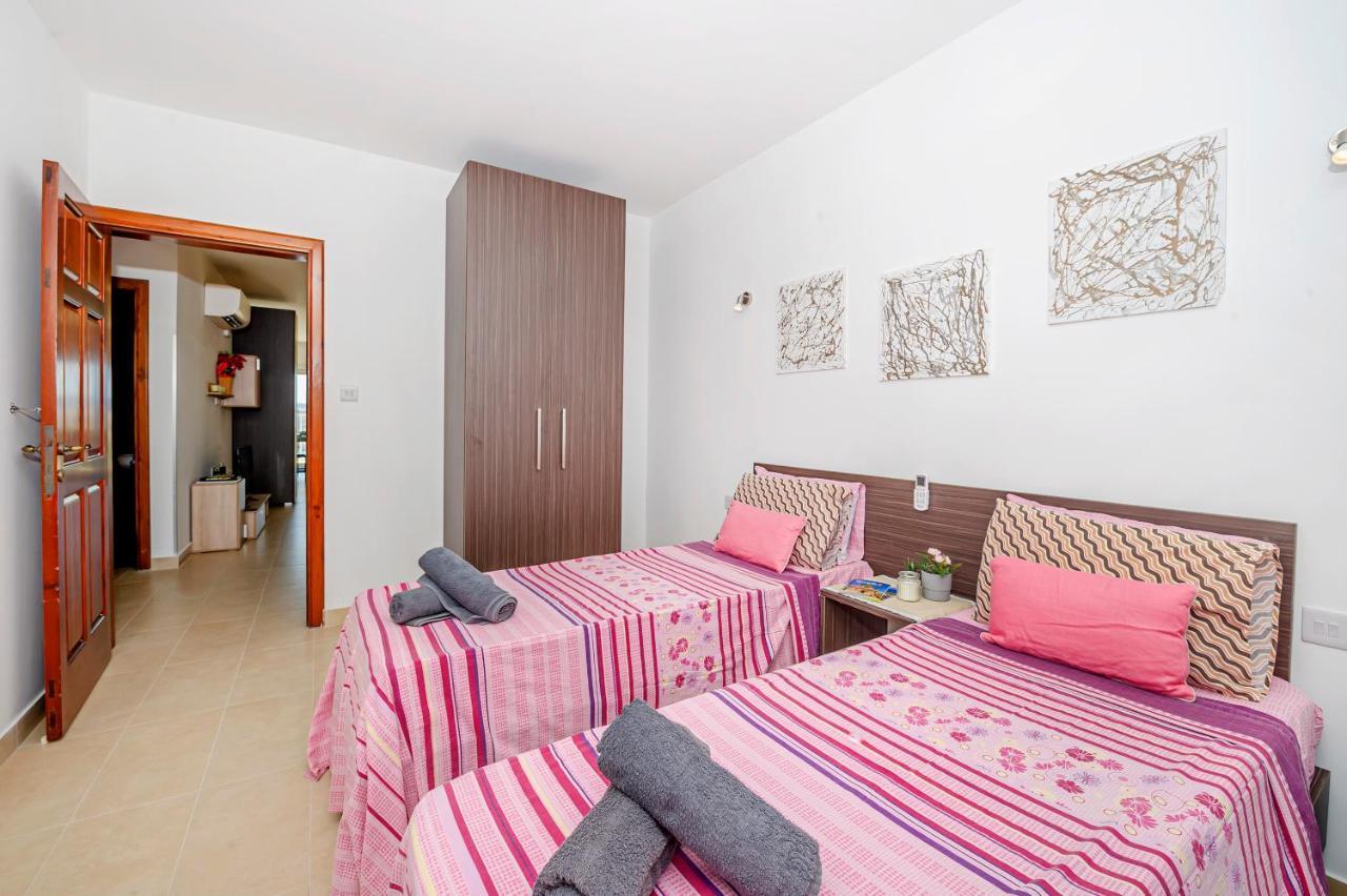 Summer Breeze Apartment With Panoramic Terrace - By Getawaysmalta Mellieħa Zewnętrze zdjęcie