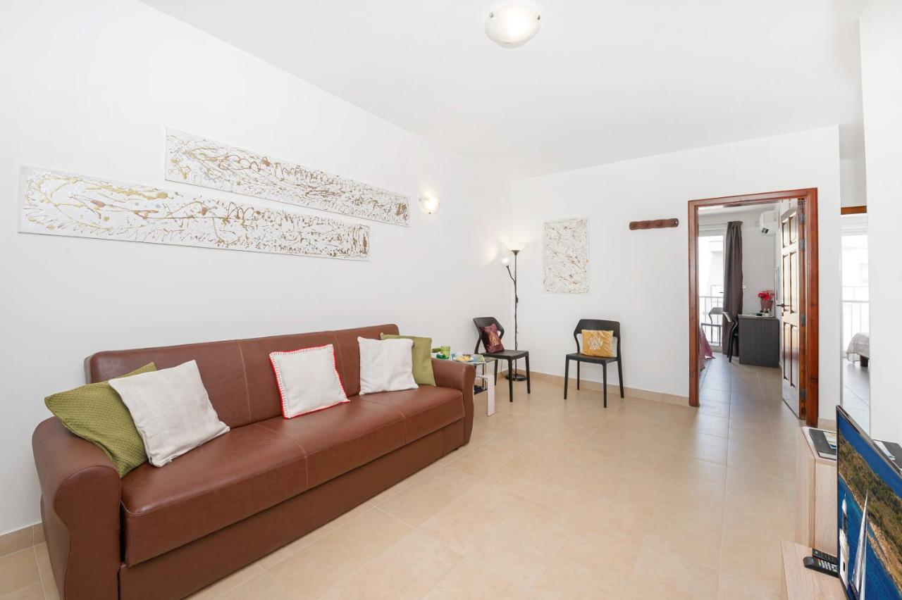 Summer Breeze Apartment With Panoramic Terrace - By Getawaysmalta Mellieħa Zewnętrze zdjęcie