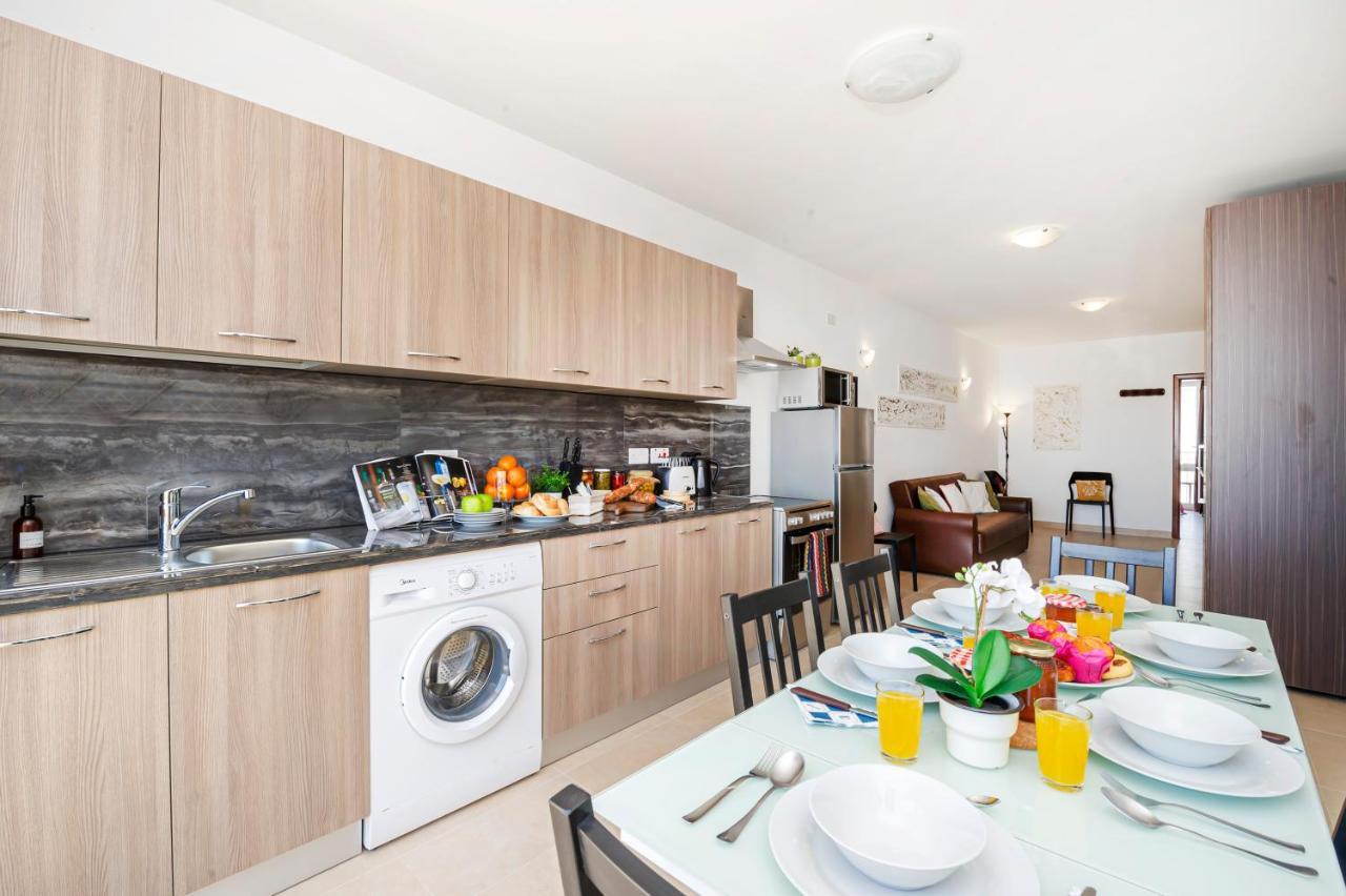 Summer Breeze Apartment With Panoramic Terrace - By Getawaysmalta Mellieħa Zewnętrze zdjęcie